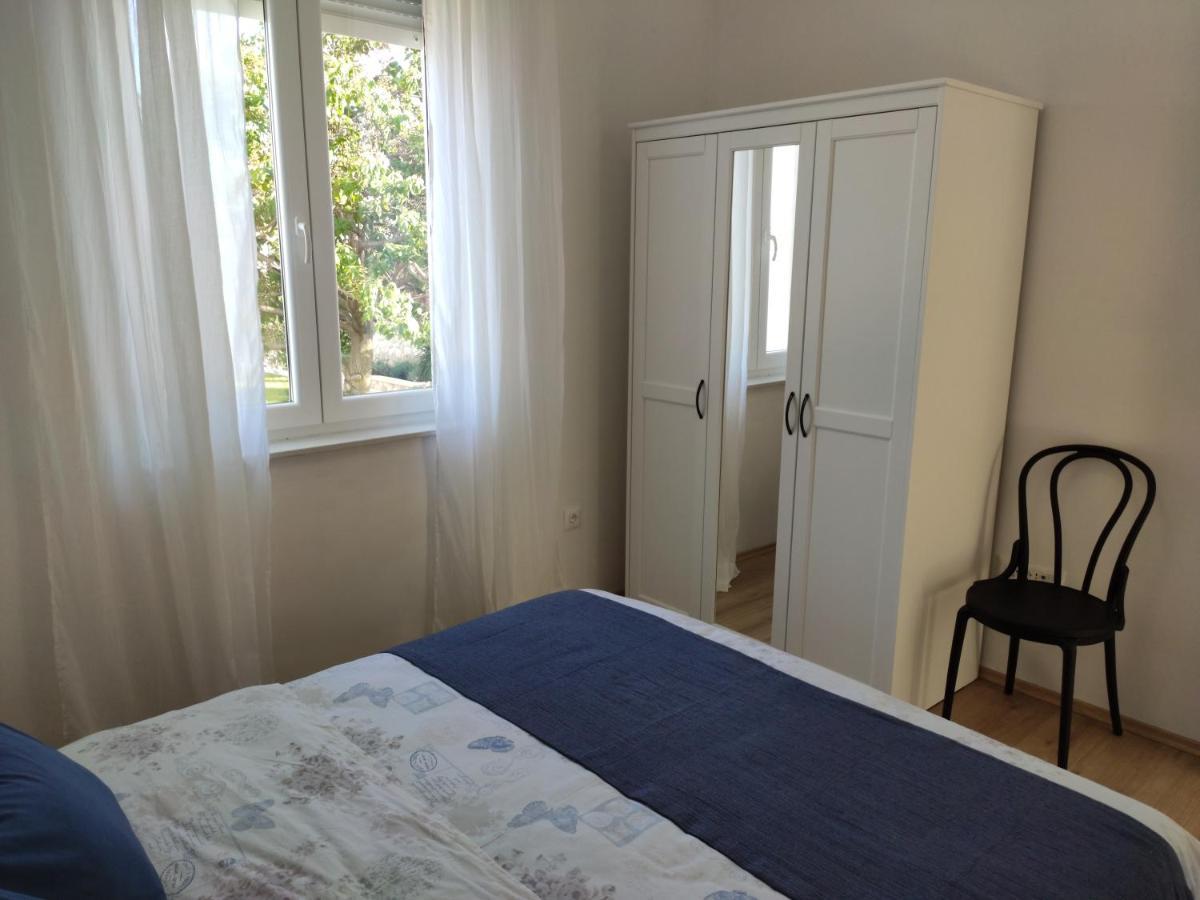 Apartmani Sara 2 ベティナ エクステリア 写真